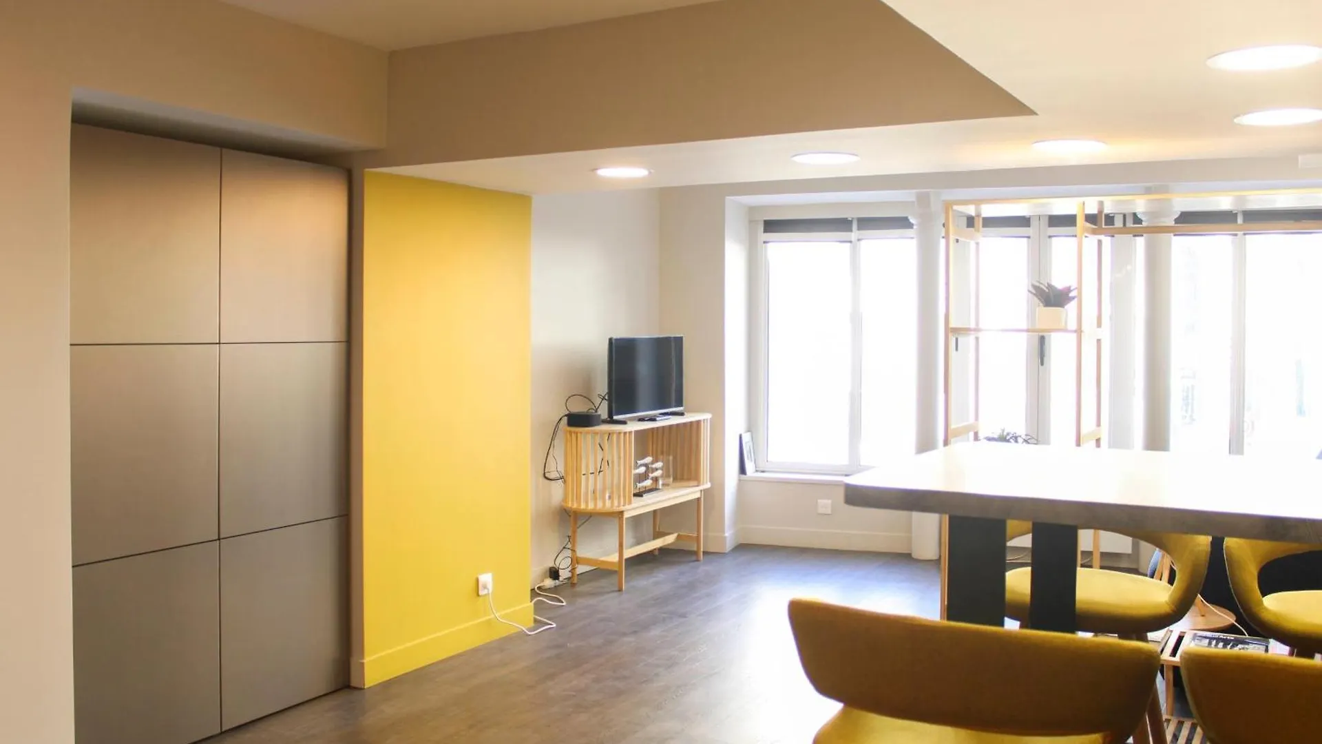 Apartment Nice T2 In The Heart Of Paris Near Louvre Museum France