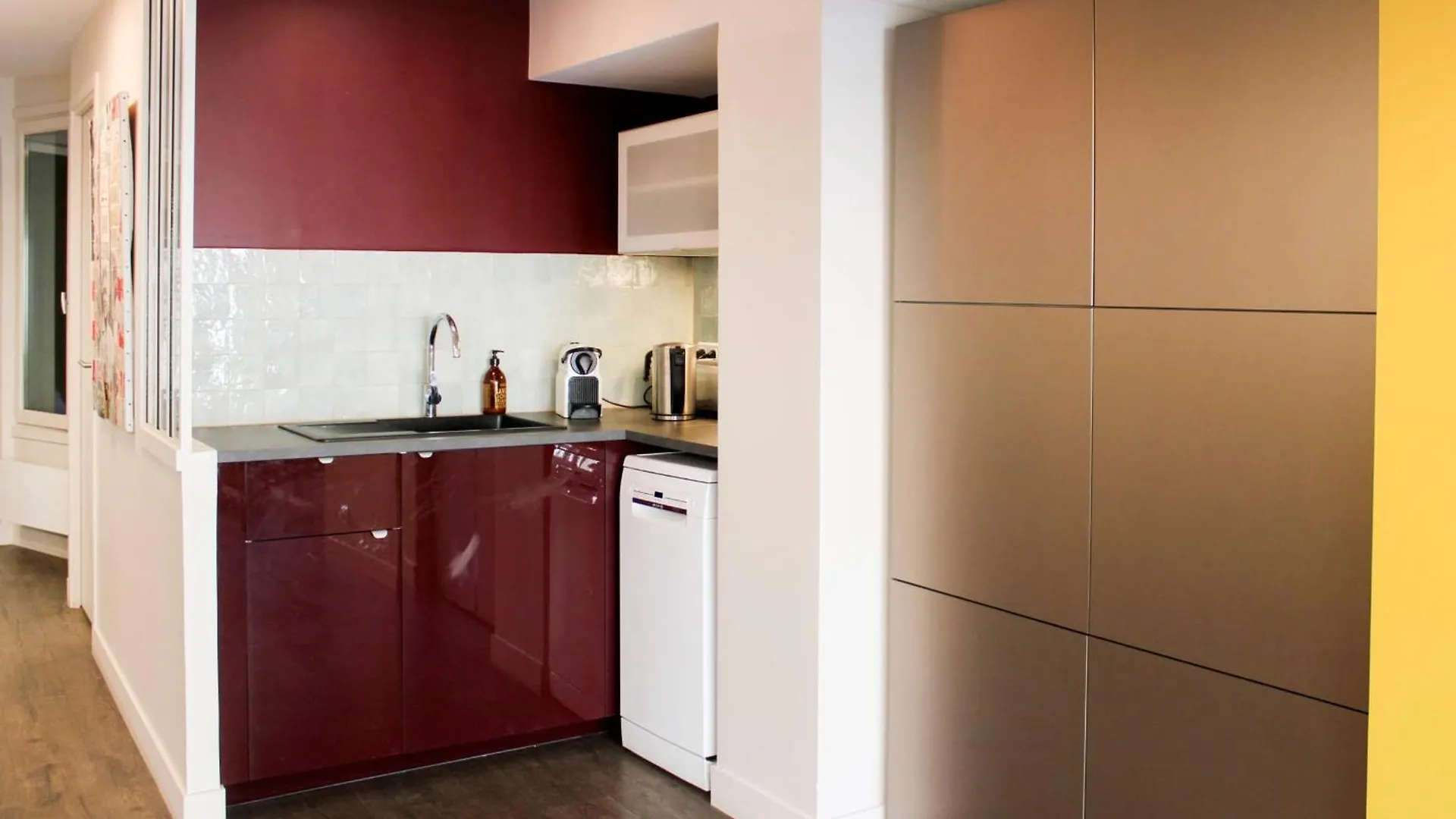Apartment Nice T2 In The Heart Of Paris Near Louvre Museum