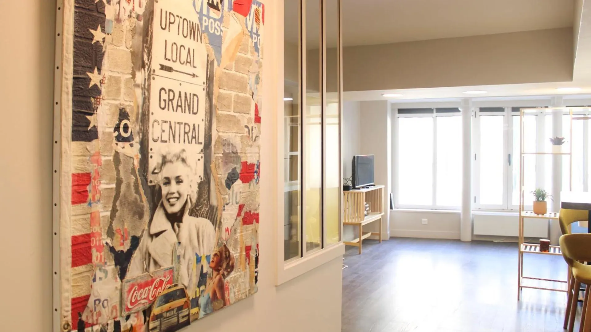 Apartment Nice T2 In The Heart Of Paris Near Louvre Museum